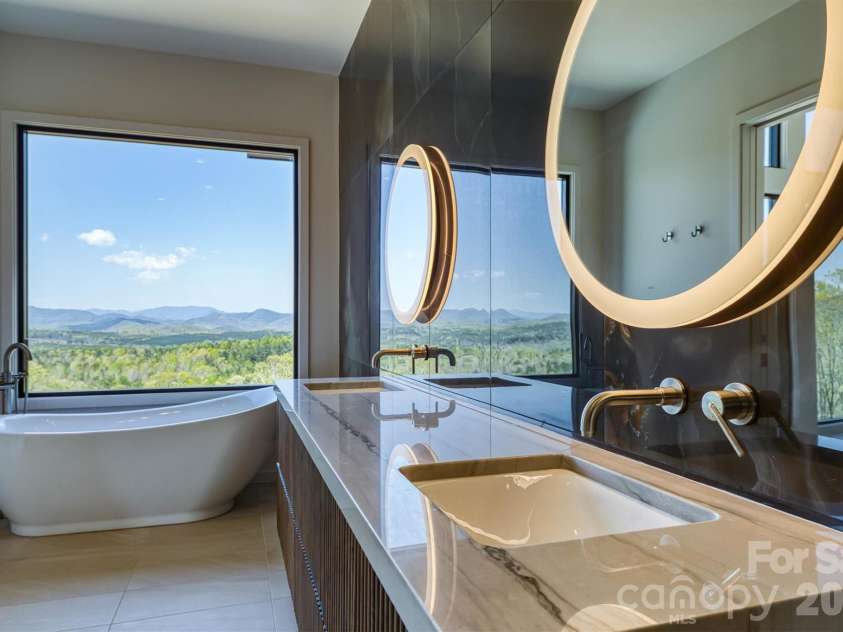 463 Summit Trail, Nebo, NC 28761.  MLS# CAR4350199, YatesRealty ID 3021. Primary bath