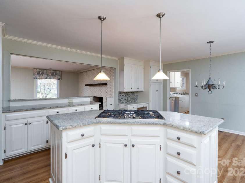 758 Williamsburg Drive, Concord, NC 28025.  MLS# CAR4248248, YatesRealty ID 3021. 