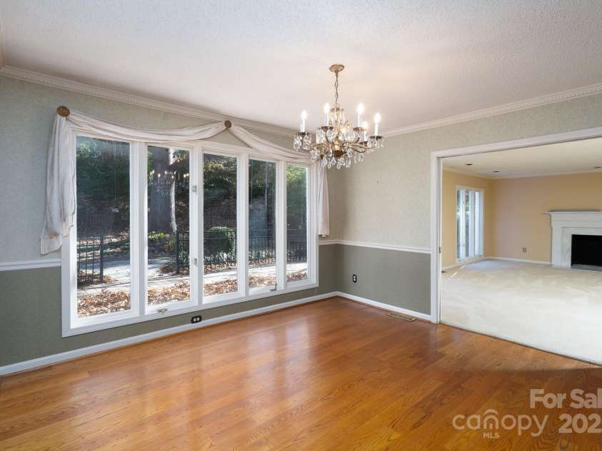 758 Williamsburg Drive, Concord, NC 28025.  MLS# CAR4248248, YatesRealty ID 3021. Dinning Room