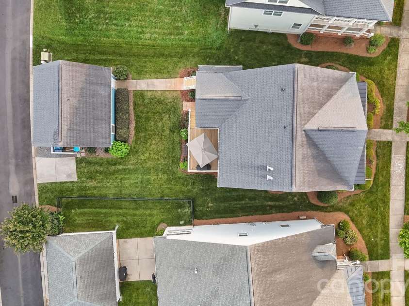 2319 Lochview Street, Pineville, NC 28134.  MLS# CAR4371729, YatesRealty ID 30214. 