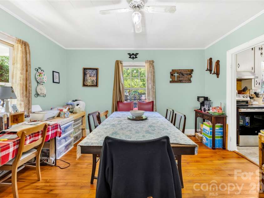 103 Greenway Drive, Huntersville, NC 28078.  MLS# CAR4391441, YatesRealty ID 30215. 