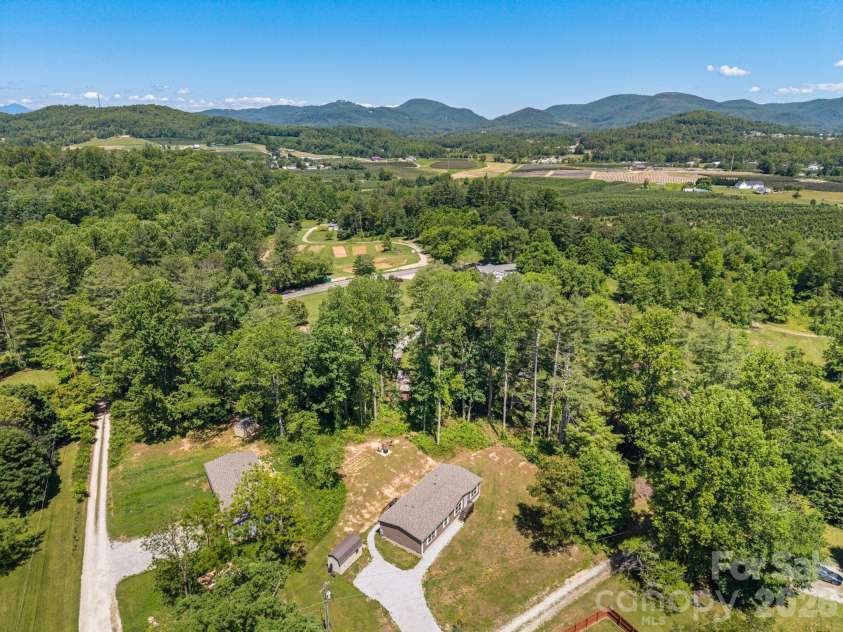 151 Field Sparrow Lane, Hendersonville, NC 28792.  MLS# CAR4388296, YatesRealty ID 30216. Aerial