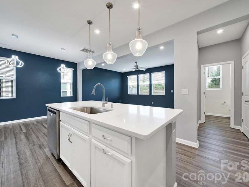 9050 Northfield Crossing Drive, Charlotte, NC 28269.  MLS# CAR4392951, YatesRealty ID 30217. 