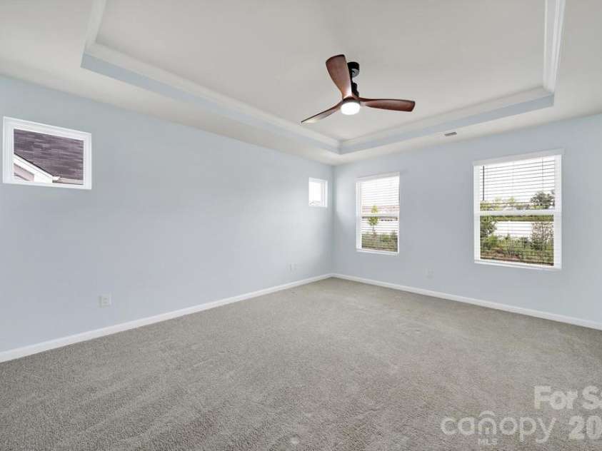9050 Northfield Crossing Drive, Charlotte, NC 28269.  MLS# CAR4392951, YatesRealty ID 30217. 