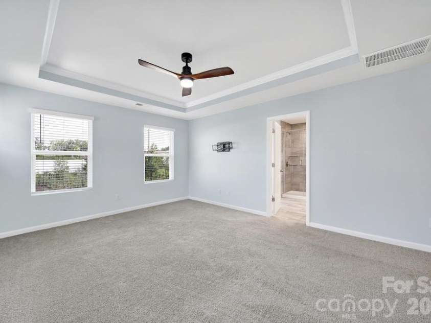 9050 Northfield Crossing Drive, Charlotte, NC 28269.  MLS# CAR4392951, YatesRealty ID 30217. 