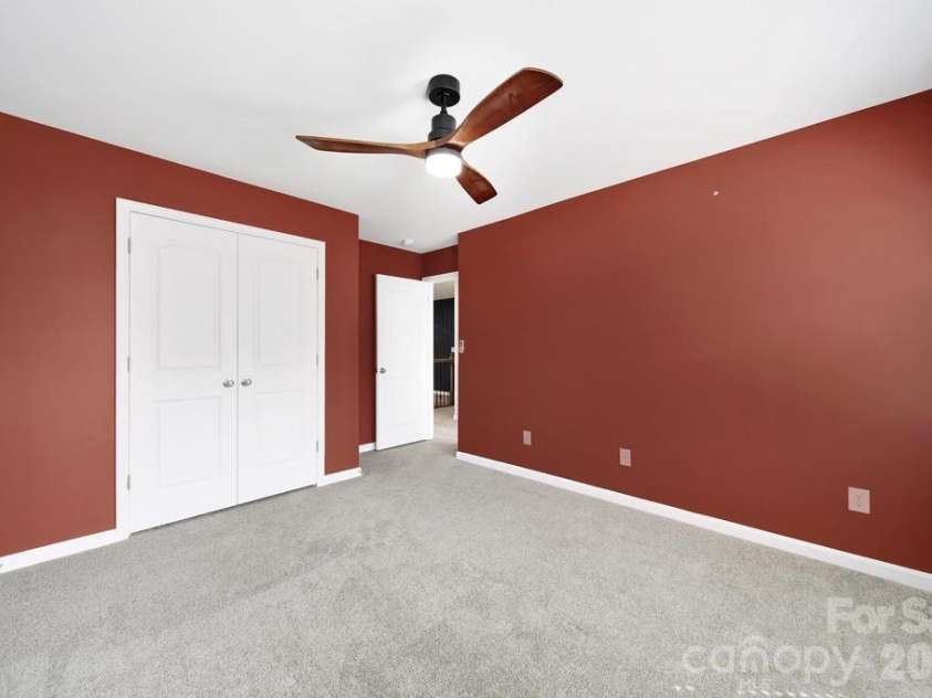 9050 Northfield Crossing Drive, Charlotte, NC 28269.  MLS# CAR4392951, YatesRealty ID 30217. 