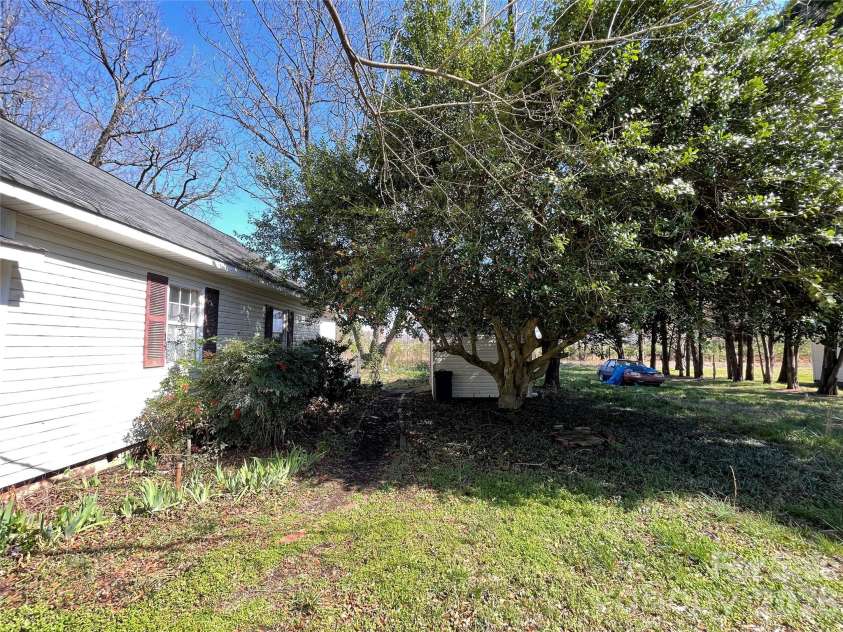 2831 Bettis Road, Grover, NC 28073.  MLS# CAR4352229, YatesRealty ID 3022. 