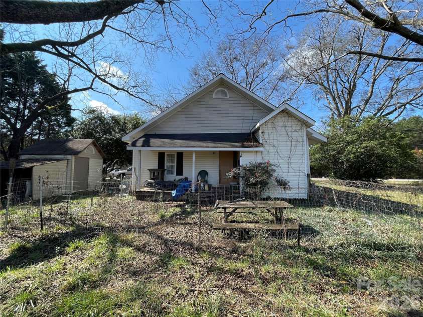 2831 Bettis Road, Grover, NC 28073.  MLS# CAR4352229, YatesRealty ID 3022. 