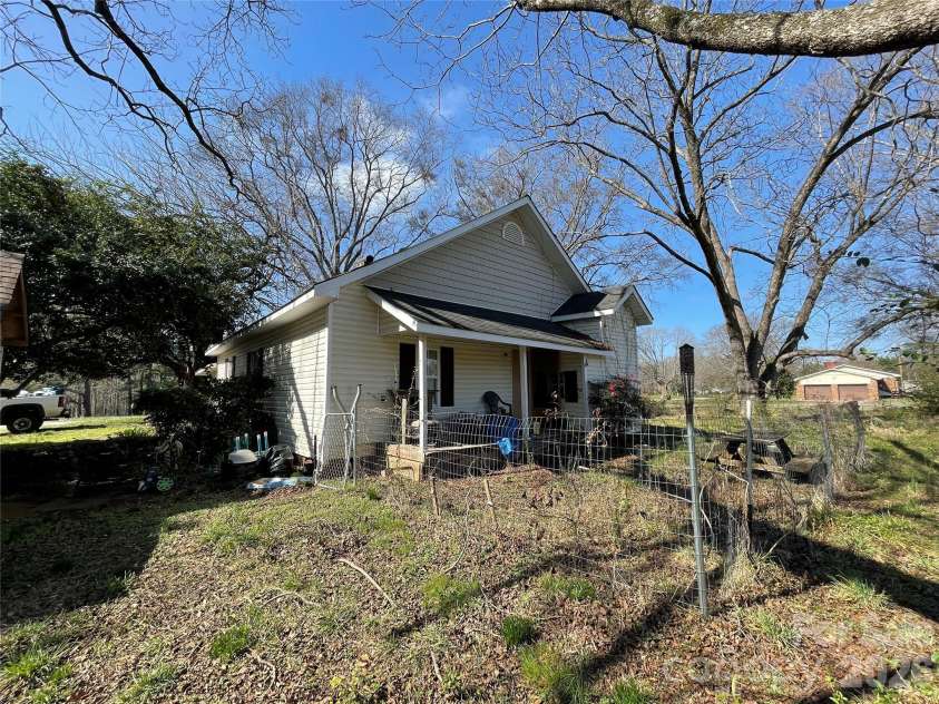 2831 Bettis Road, Grover, NC 28073.  MLS# CAR4352229, YatesRealty ID 3022. 