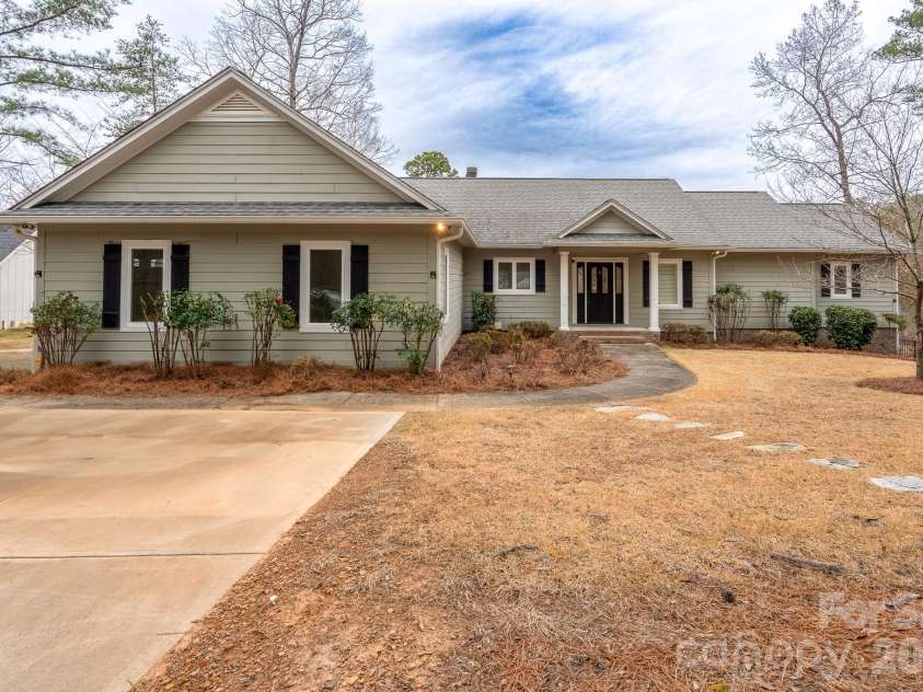 338 Plantation Way, Mount Gilead, NC 27306.  MLS# CAR4335615, YatesRealty ID 3022. 