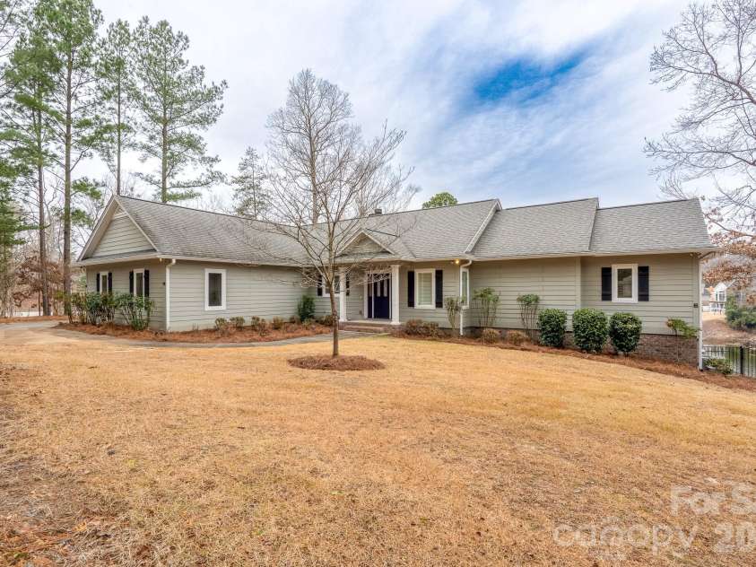 338 Plantation Way, Mount Gilead, NC 27306.  MLS# CAR4335615, YatesRealty ID 3022. 