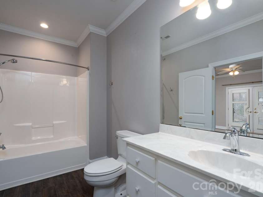 338 Plantation Way, Mount Gilead, NC 27306.  MLS# CAR4335615, YatesRealty ID 3022. Basement Bedroom En Suite Bathroom