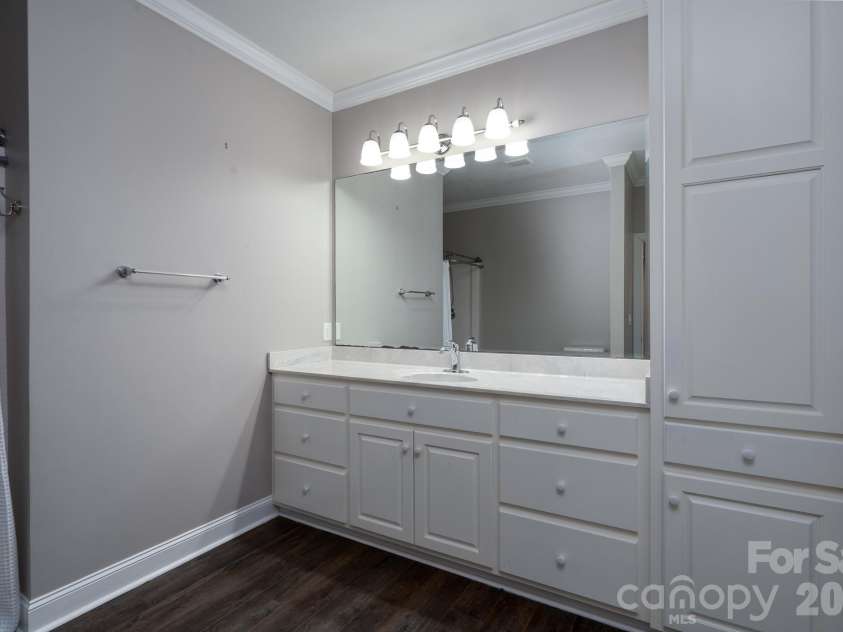 338 Plantation Way, Mount Gilead, NC 27306.  MLS# CAR4335615, YatesRealty ID 3022. Basement Hall Bathroom