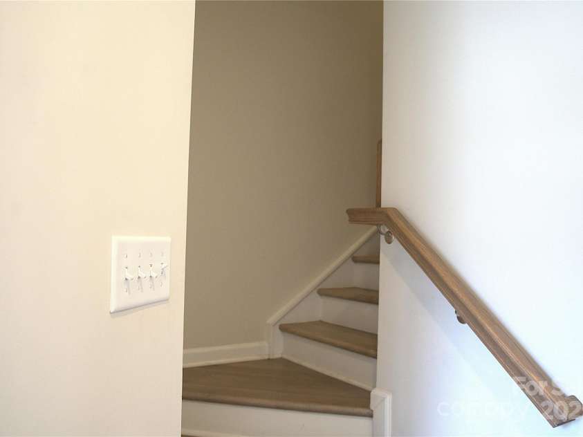 6019 Chelsea Oaks Ridge, Fort Mill, SC 29708.  MLS# CAR4285412, YatesRealty ID 30220. 