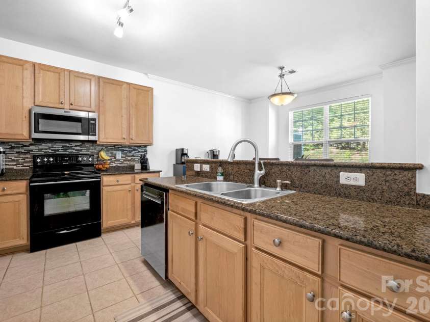 8543 Brookings Drive, Charlotte, NC 28269.  MLS# CAR4390666, YatesRealty ID 30220. 