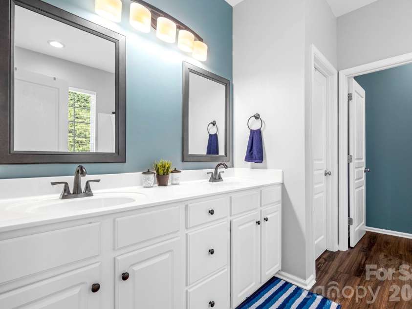 8543 Brookings Drive, Charlotte, NC 28269.  MLS# CAR4390666, YatesRealty ID 30220. 