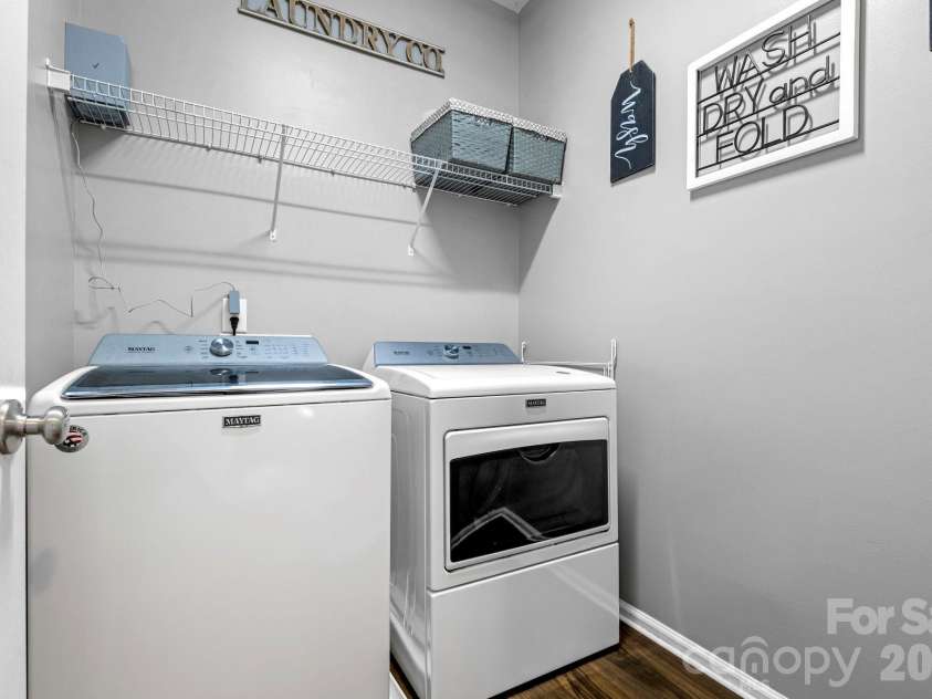8543 Brookings Drive, Charlotte, NC 28269.  MLS# CAR4390666, YatesRealty ID 30220. 