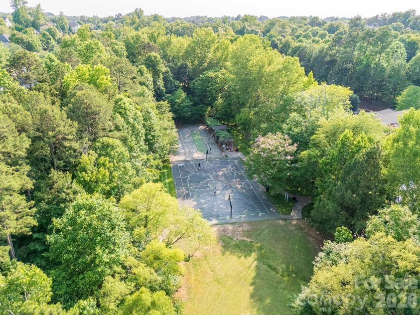 8543 Brookings Drive, Charlotte, NC 28269.  MLS# CAR4390666, YatesRealty ID 30220. 