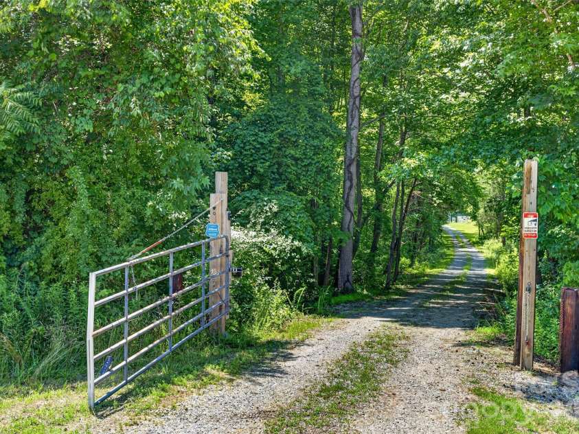 766 Shiloh Road, Statesville, NC 28677.  MLS# CAR4388150, YatesRealty ID 30221. 