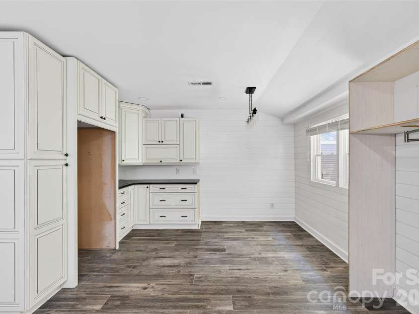 766 Shiloh Road, Statesville, NC 28677.  MLS# CAR4388150, YatesRealty ID 30221. 