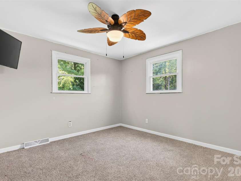 766 Shiloh Road, Statesville, NC 28677.  MLS# CAR4388150, YatesRealty ID 30221. 
