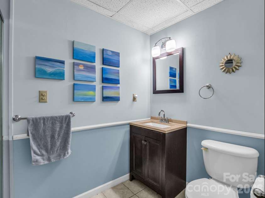 247 Woods Road, Spruce Pine, NC 28777.  MLS# CAR4389660, YatesRealty ID 30222. 