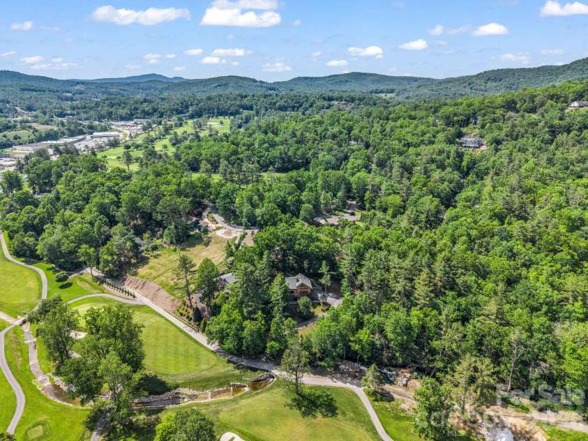247 Woods Road, Spruce Pine, NC 28777.  MLS# CAR4389660, YatesRealty ID 30222. 