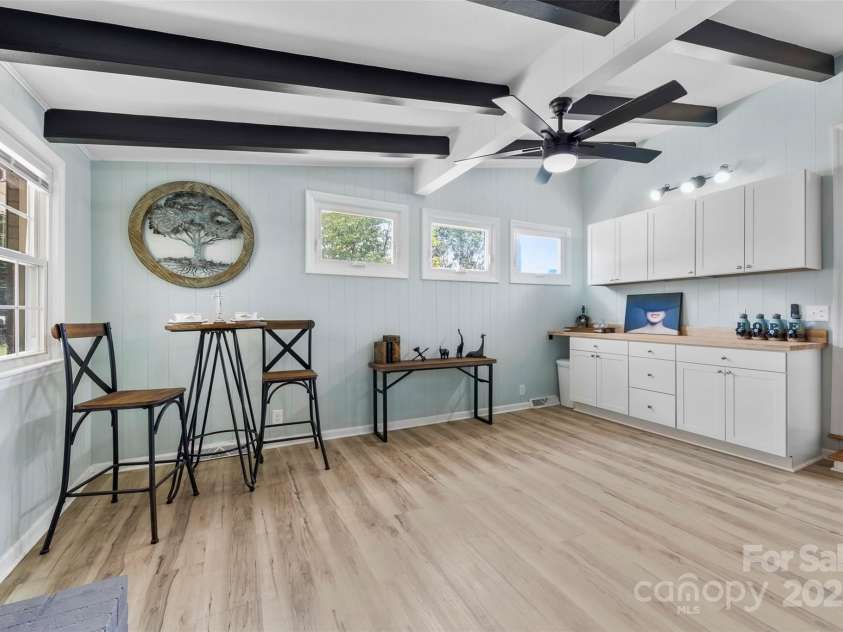 1313 Signal Avenue, Gastonia, NC 28052.  MLS# CAR4286145, YatesRealty ID 30223. 