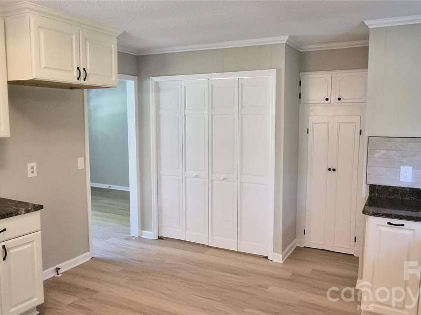 1319 Sourwood Drive, Chester, SC 29706.  MLS# CAR4391435, YatesRealty ID 30223. 
