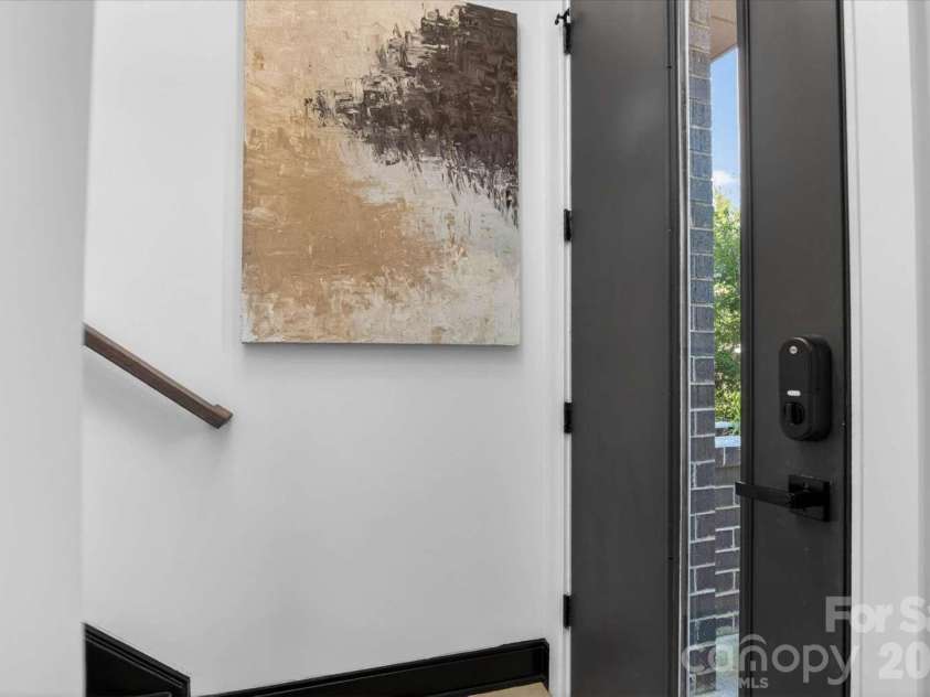 1005 Zinc Lane, Charlotte, NC 28205.  MLS# CAR4388220, YatesRealty ID 30224. 