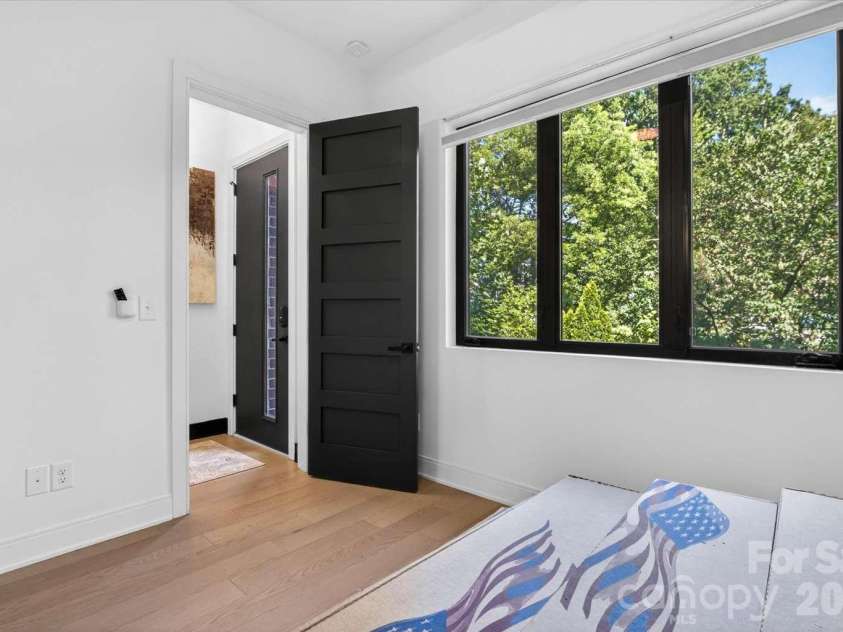 1005 Zinc Lane, Charlotte, NC 28205.  MLS# CAR4388220, YatesRealty ID 30224. 