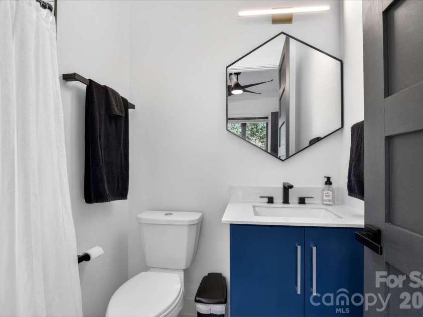 1005 Zinc Lane, Charlotte, NC 28205.  MLS# CAR4388220, YatesRealty ID 30224. 