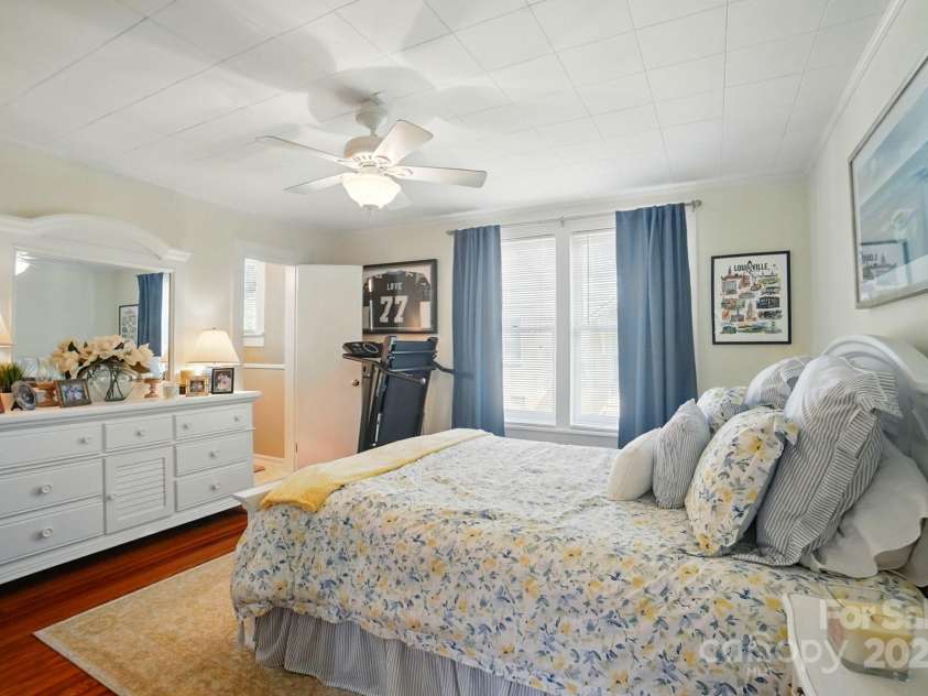 22 Poplar Street, Belmont, NC 28012.  MLS# CAR4281360, YatesRealty ID 30224. 