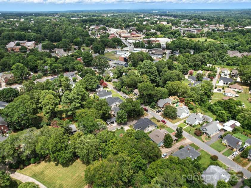 22 Poplar Street, Belmont, NC 28012.  MLS# CAR4281360, YatesRealty ID 30224. 