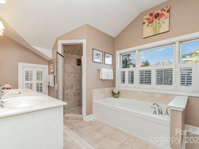 22 Poplar Street, Belmont, NC 28012.  MLS# CAR4320553, YatesRealty ID 30224. 