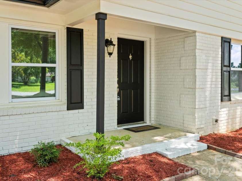 8006 Hemby Wood Drive, Indian Trail, NC 28079.  MLS# CAR4390897, YatesRealty ID 30225. 