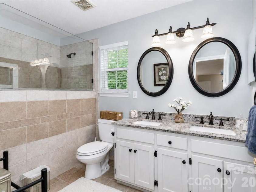 6803 Lowesville Lane, Stanley, NC 28164.  MLS# CAR4385358, YatesRealty ID 30226. Primary Bathroom