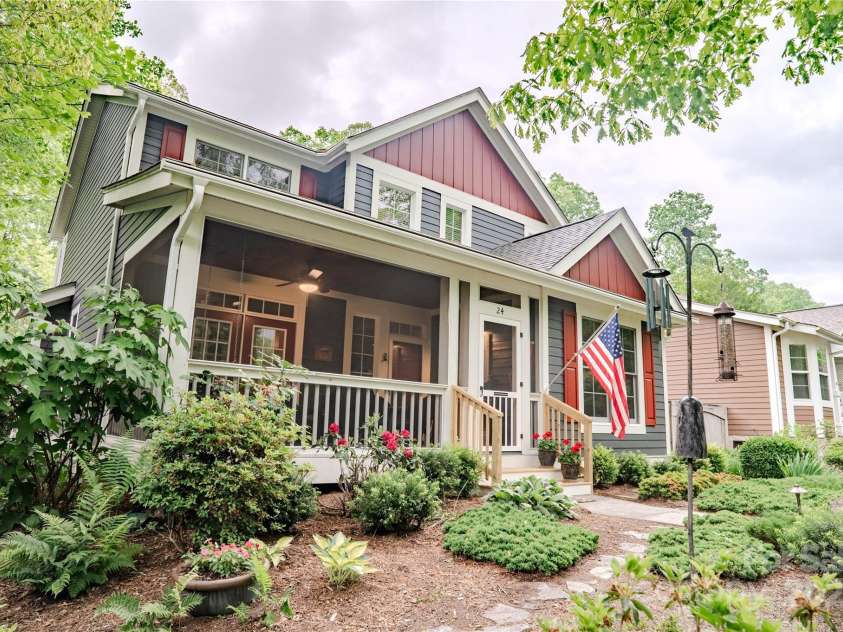 24 Stepping Stone Lane, Flat Rock, NC 28731.  MLS# CAR4255879, YatesRealty ID 30227. 