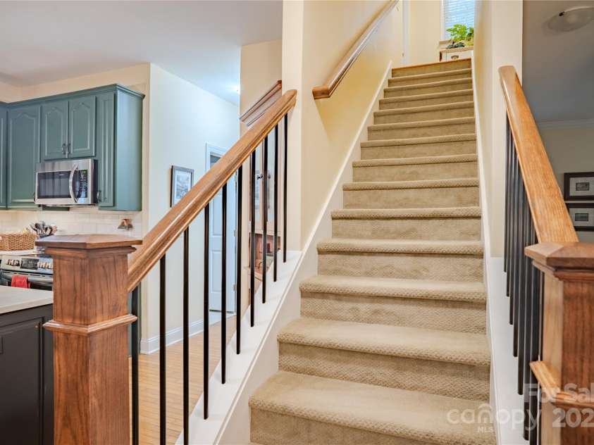 24 Stepping Stone Lane, Flat Rock, NC 28731.  MLS# CAR4255879, YatesRealty ID 30227. 