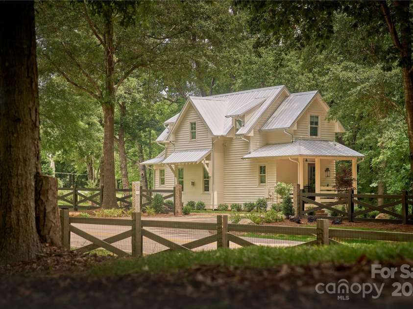 2268 New Gray Rock Road, Fort Mill, SC 29708.  MLS# CAR4258061, YatesRealty ID 30229. 