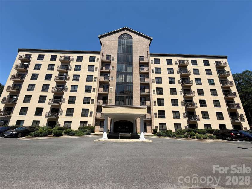 211 Heritage Boulevard, Fort Mill, SC 29715.  MLS# CAR4342832, YatesRealty ID 3023. 
