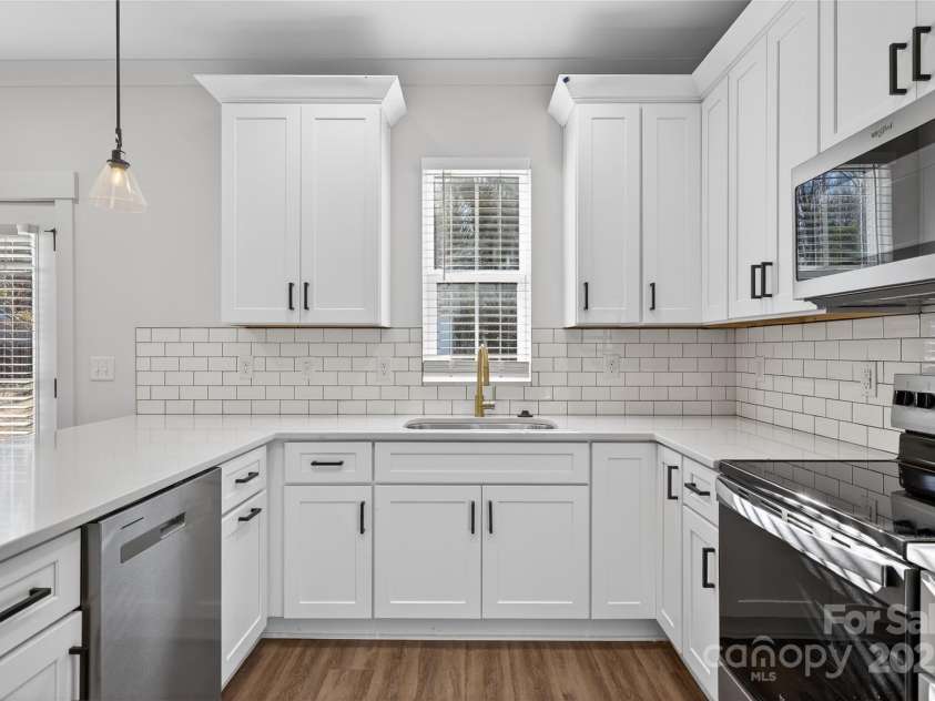 729 Wabash Avenue, Charlotte, NC 28208.  MLS# CAR4330495, YatesRealty ID 3023. 