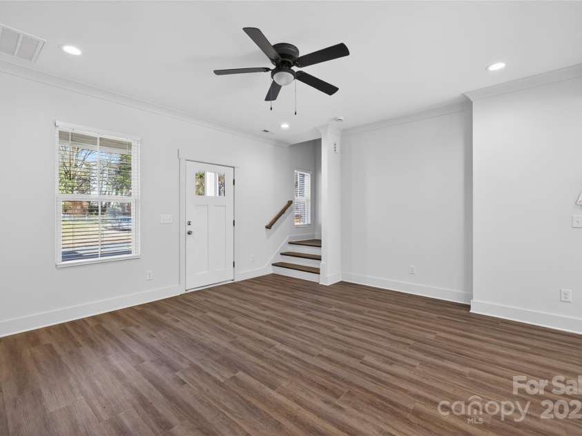 729 Wabash Avenue, Charlotte, NC 28208.  MLS# CAR4330495, YatesRealty ID 3023. 