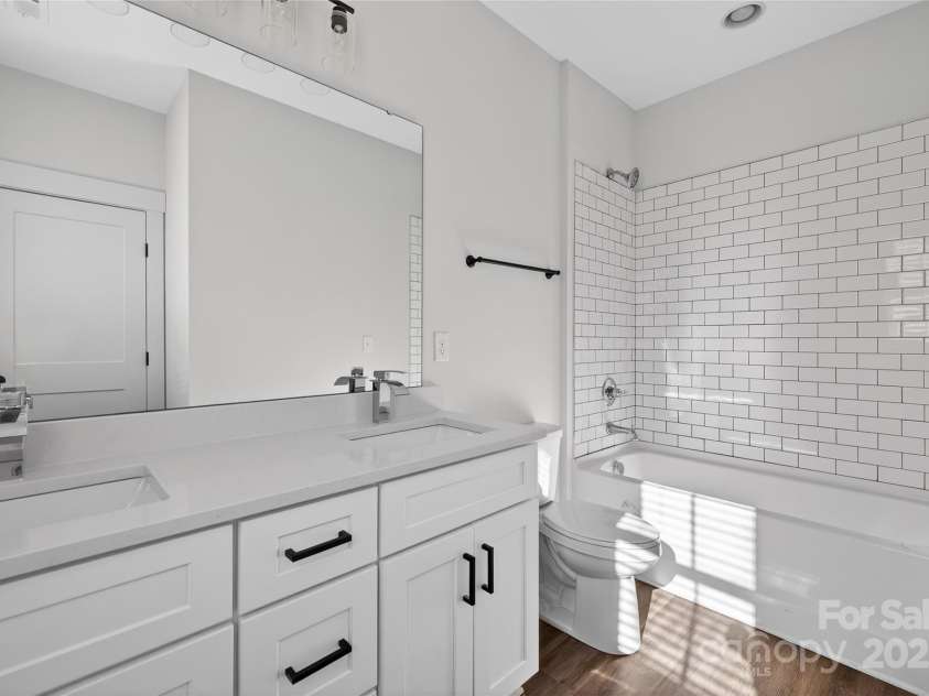 729 Wabash Avenue, Charlotte, NC 28208.  MLS# CAR4330495, YatesRealty ID 3023. 