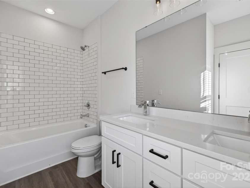 729 Wabash Avenue, Charlotte, NC 28208.  MLS# CAR4330495, YatesRealty ID 3023. 