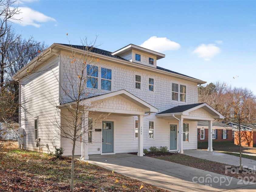 729 Wabash Avenue, Charlotte, NC 28208.  MLS# CAR4330495, YatesRealty ID 3023. 