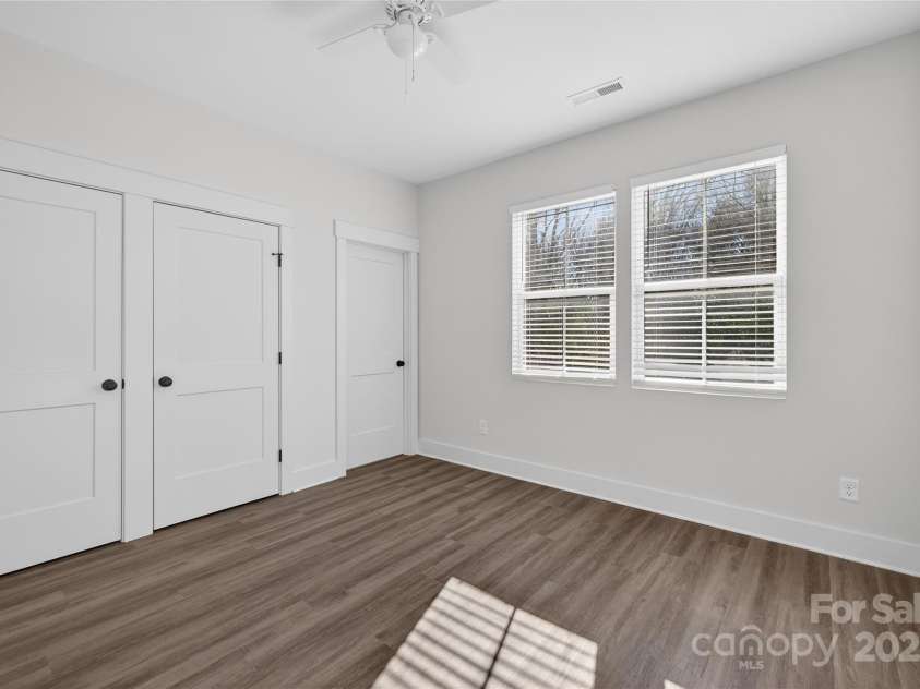 729 Wabash Avenue, Charlotte, NC 28208.  MLS# CAR4330495, YatesRealty ID 3023. 