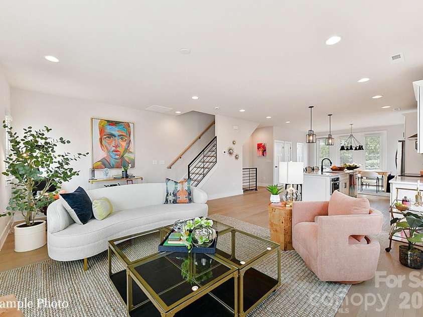 2133 Ford View Lane, Charlotte, NC 28206.  MLS# CAR4347183, YatesRealty ID 30230. 