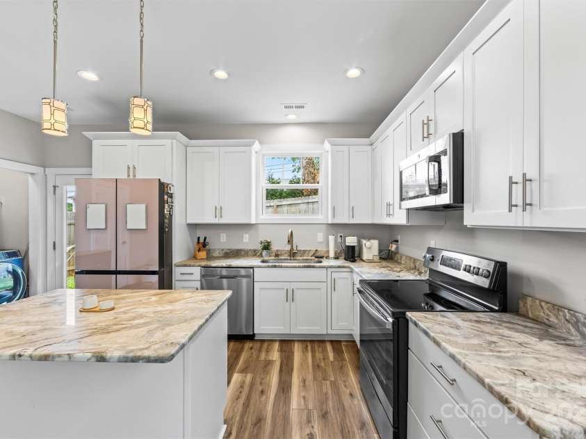24 Blake Court, Arden, NC 28704.  MLS# CAR4288092, YatesRealty ID 30230. 