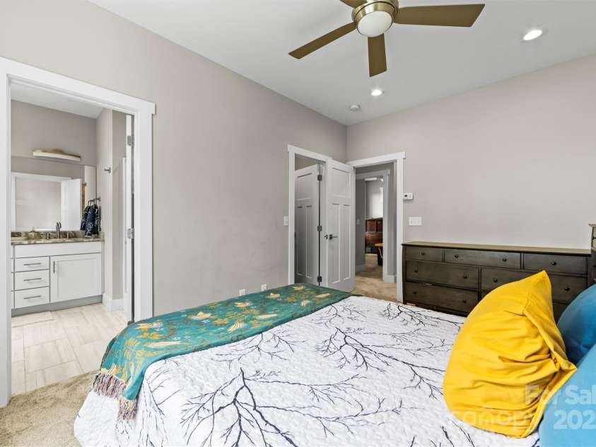 24 Blake Court, Arden, NC 28704.  MLS# CAR4288092, YatesRealty ID 30230. 